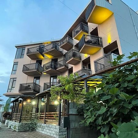 ホテル New House Kobuleti 2 エクステリア 写真