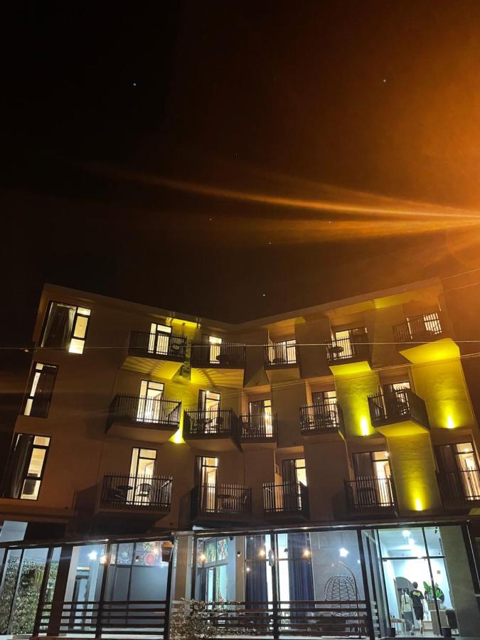 ホテル New House Kobuleti 2 エクステリア 写真