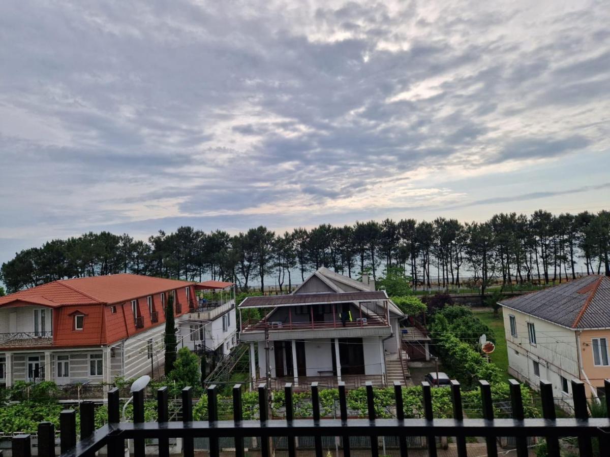 ホテル New House Kobuleti 2 エクステリア 写真