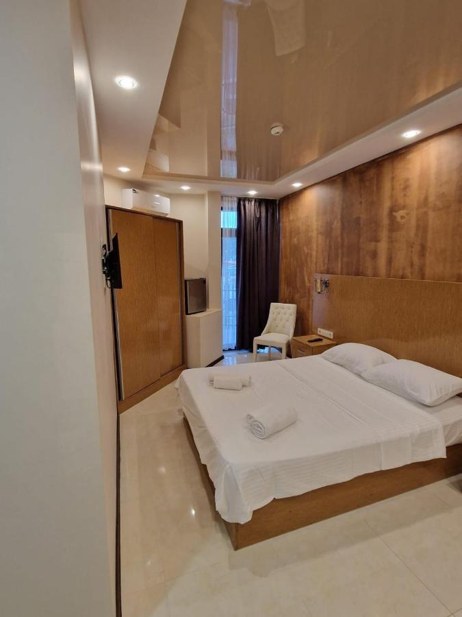 ホテル New House Kobuleti 2 エクステリア 写真
