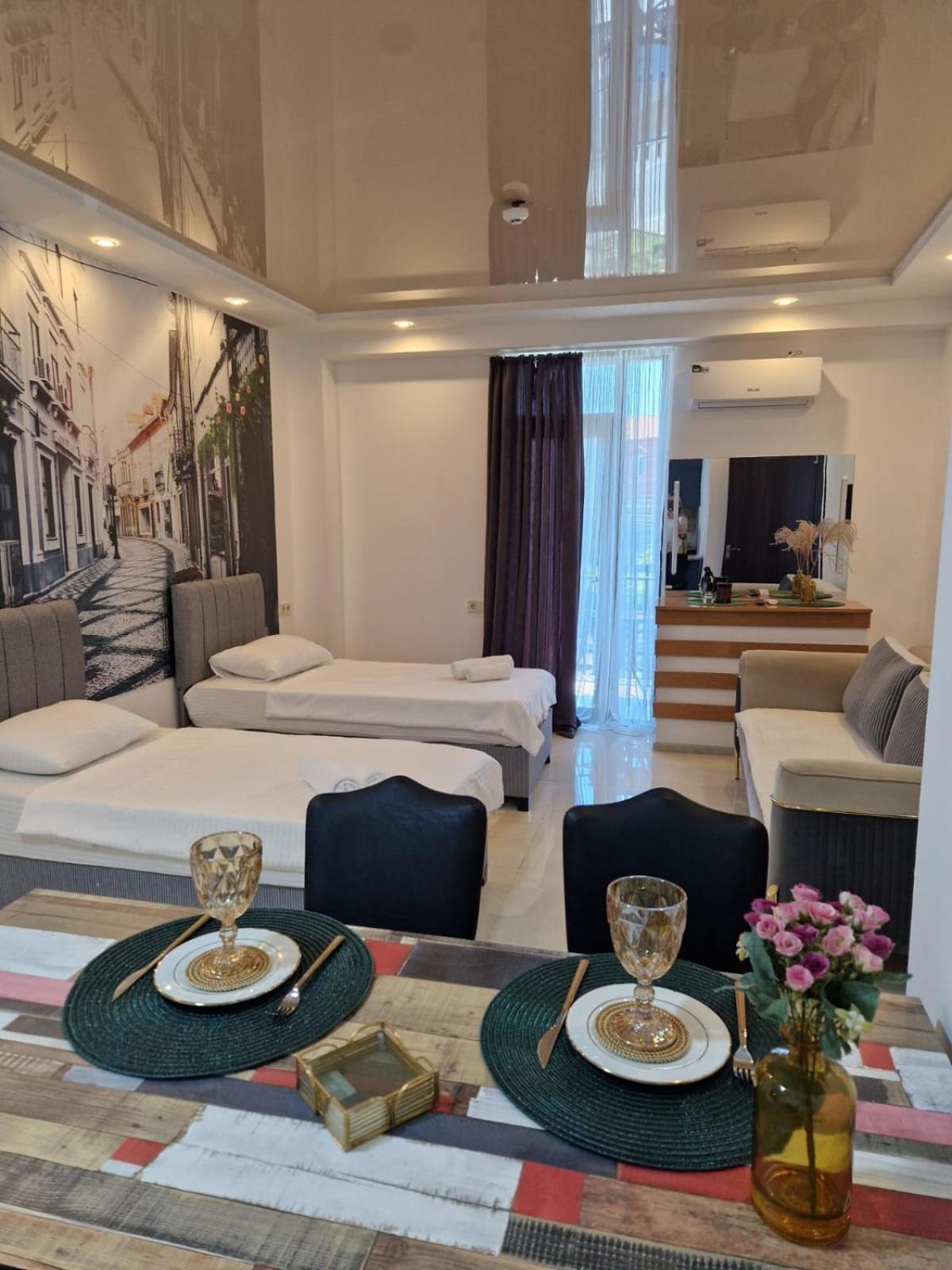 ホテル New House Kobuleti 2 エクステリア 写真