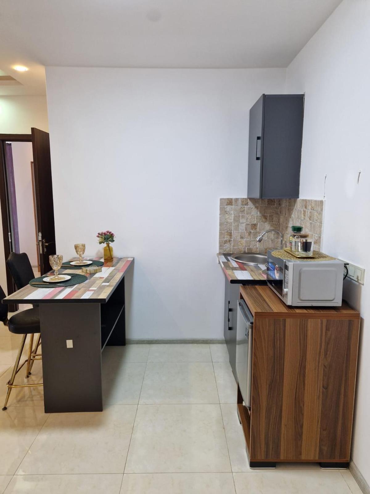 ホテル New House Kobuleti 2 エクステリア 写真